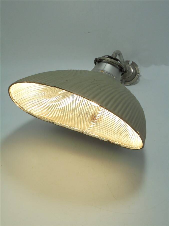 X-Ray reflector applique