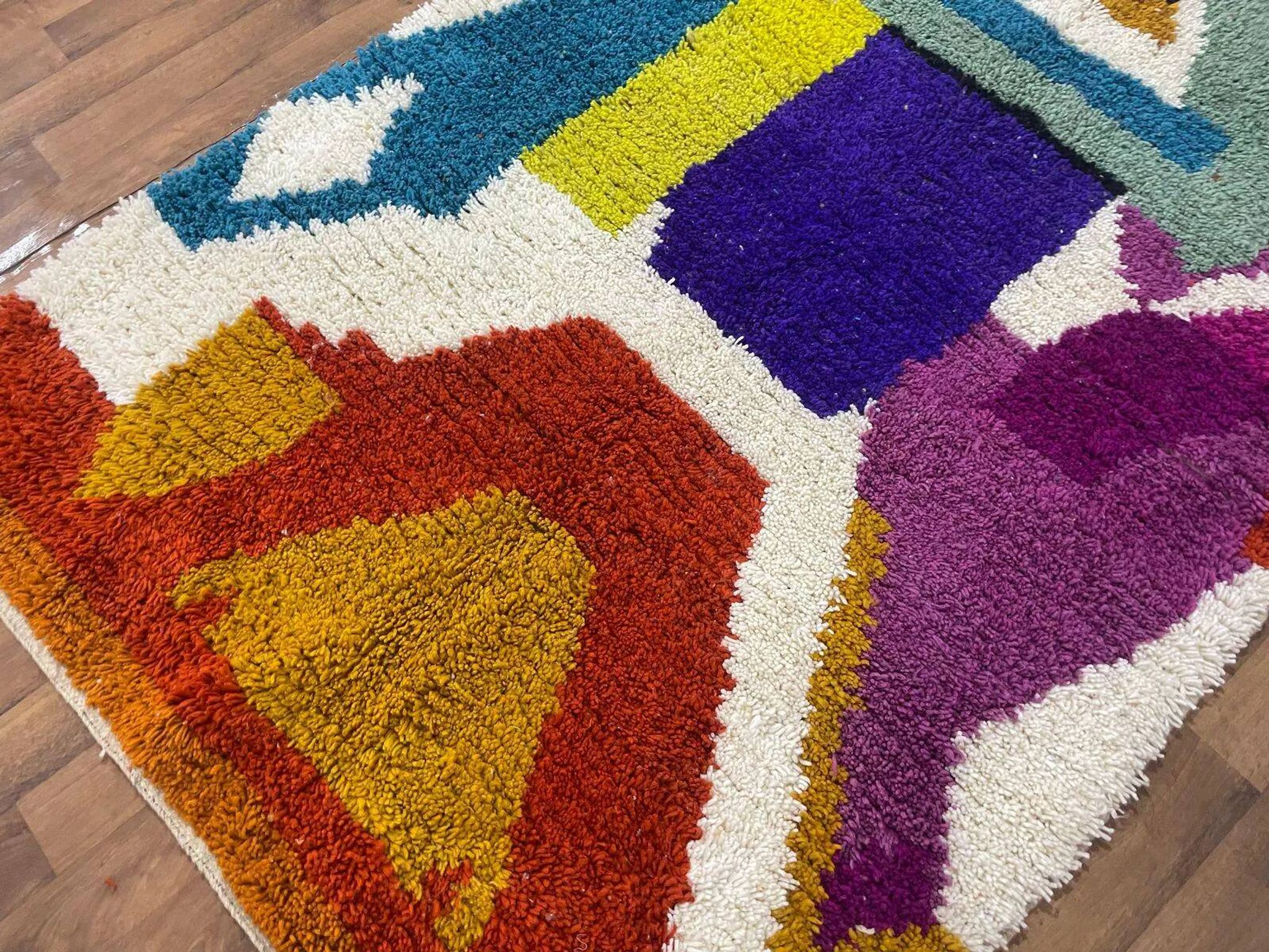Tapis marocain en laine artisanale 2.5 x 1.5 m