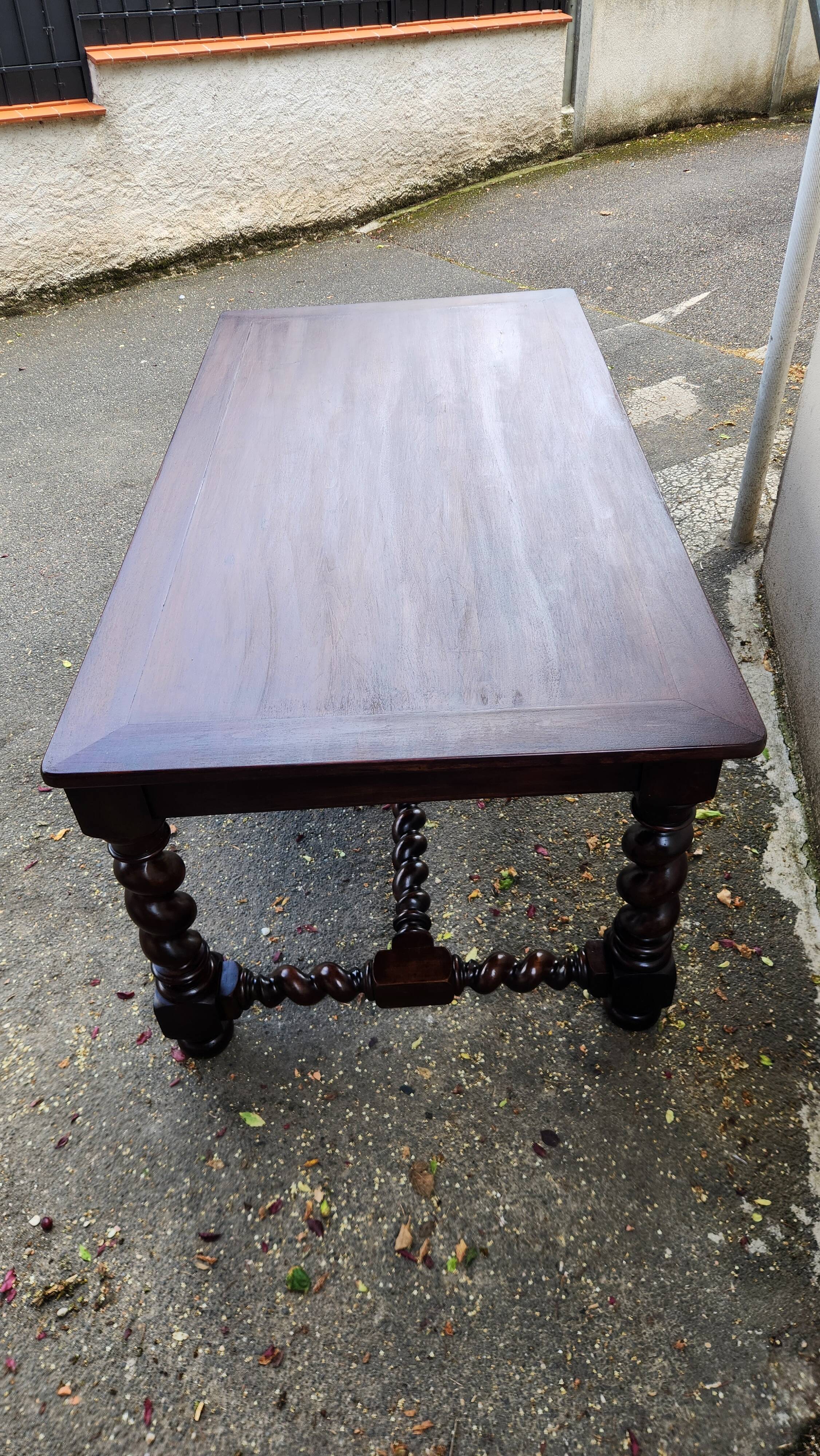 Antique table in Louis XIII style – Twisted legs