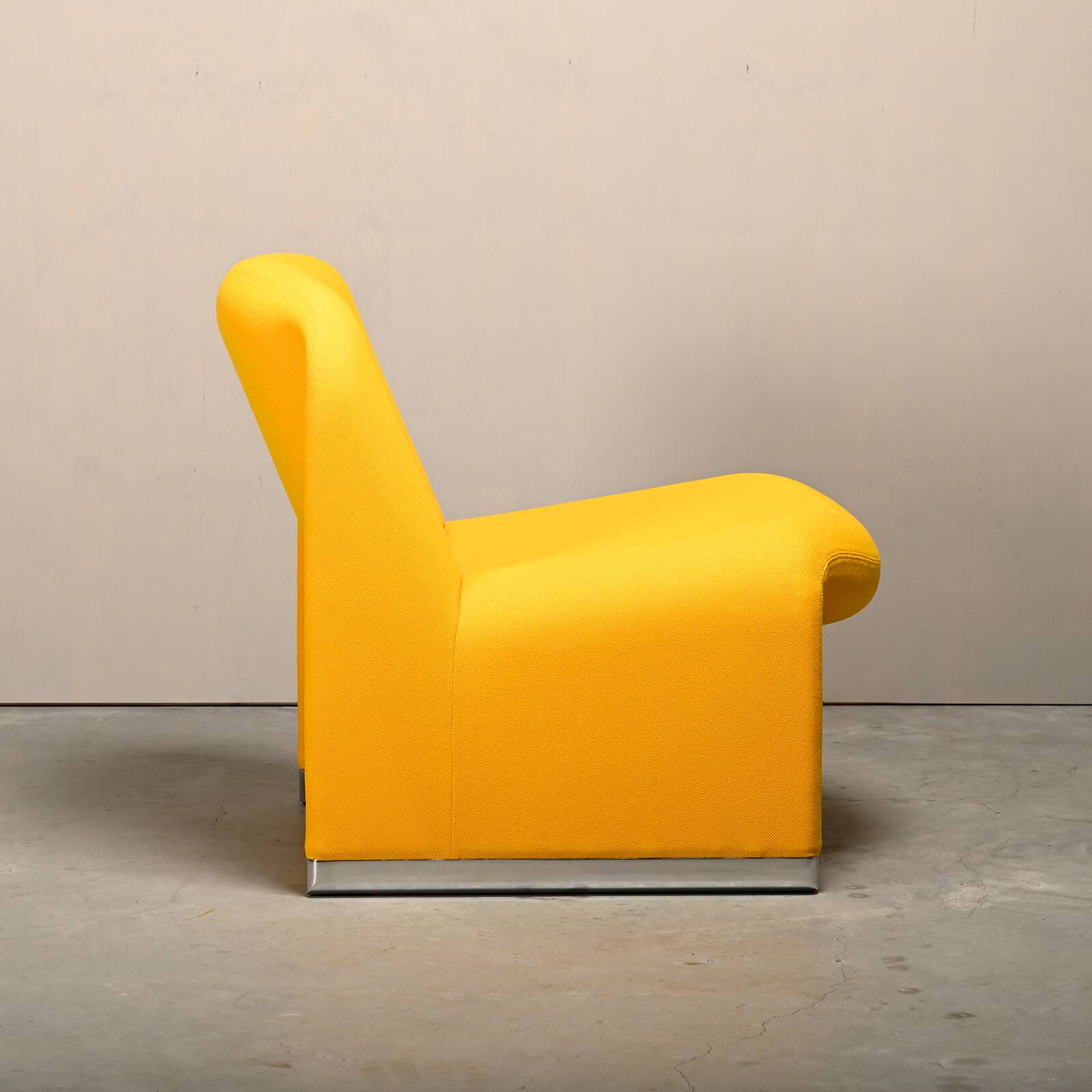 Giancarlo Piretti Alky Lounge Chair in Yellow Fabric for Anonima Castelli