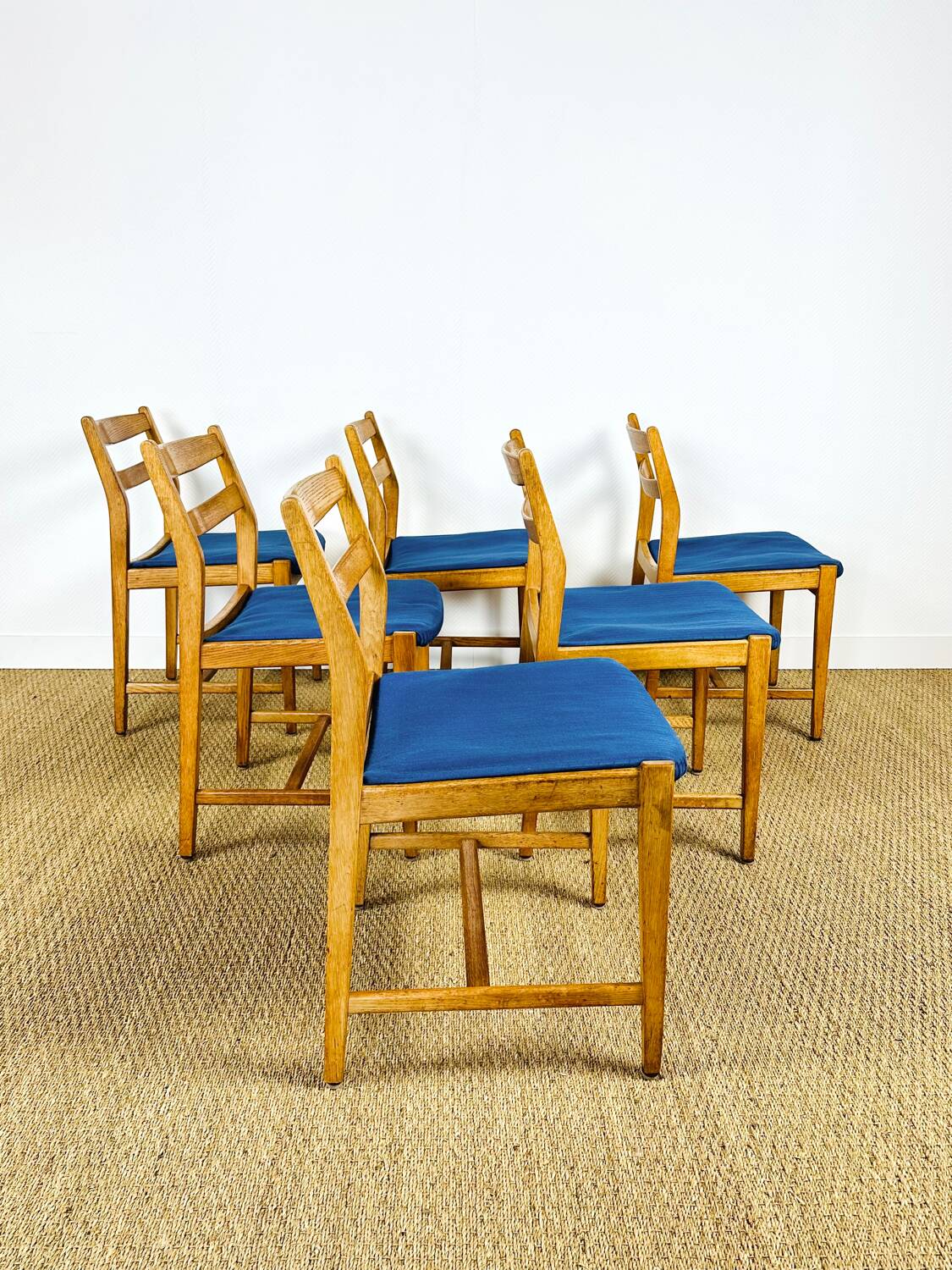 6 Scandinavian oak chairs from the 1960s.