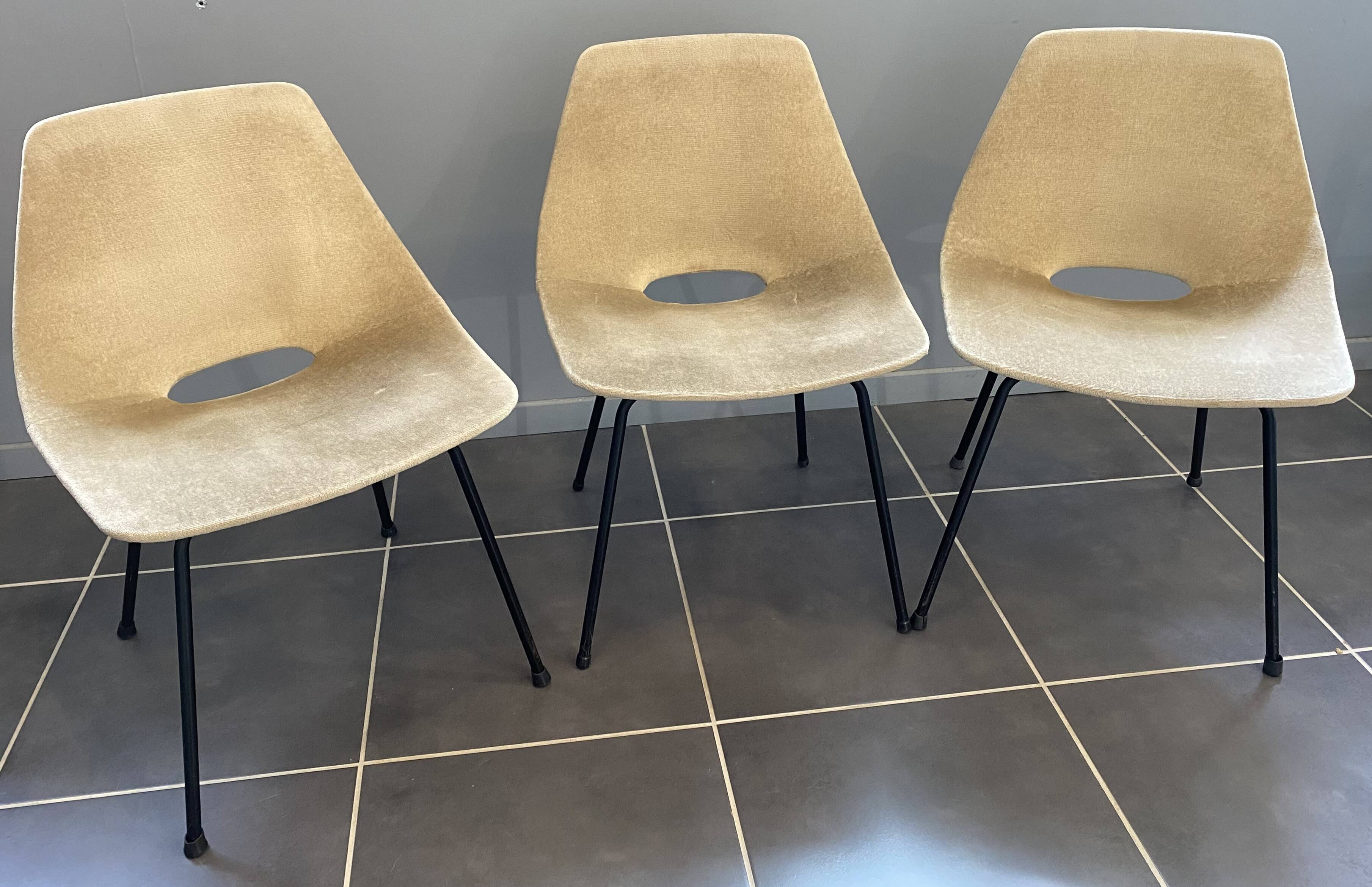 A barrel chair by Pierre Guariche, Steiner, vintage beige fabric from the 1950s.