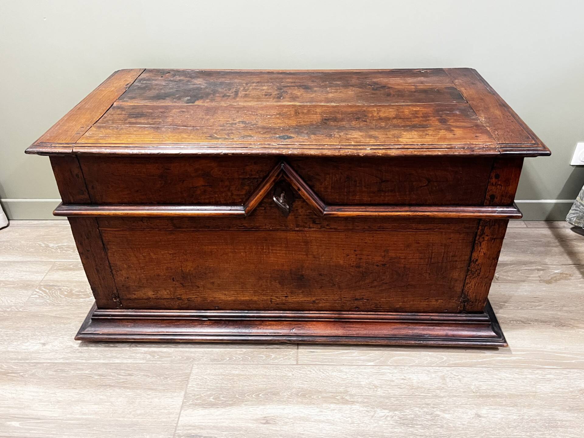 19th-century oak chest