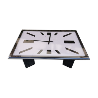 Vintage coffee table clock