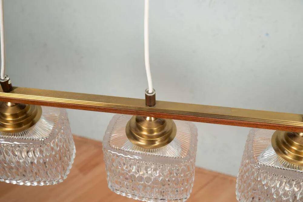 Vintage glass suspension for dining table