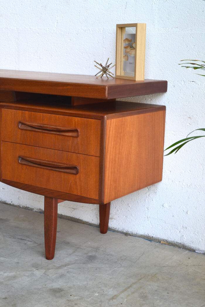 Desk by G-Plan * 145 cm