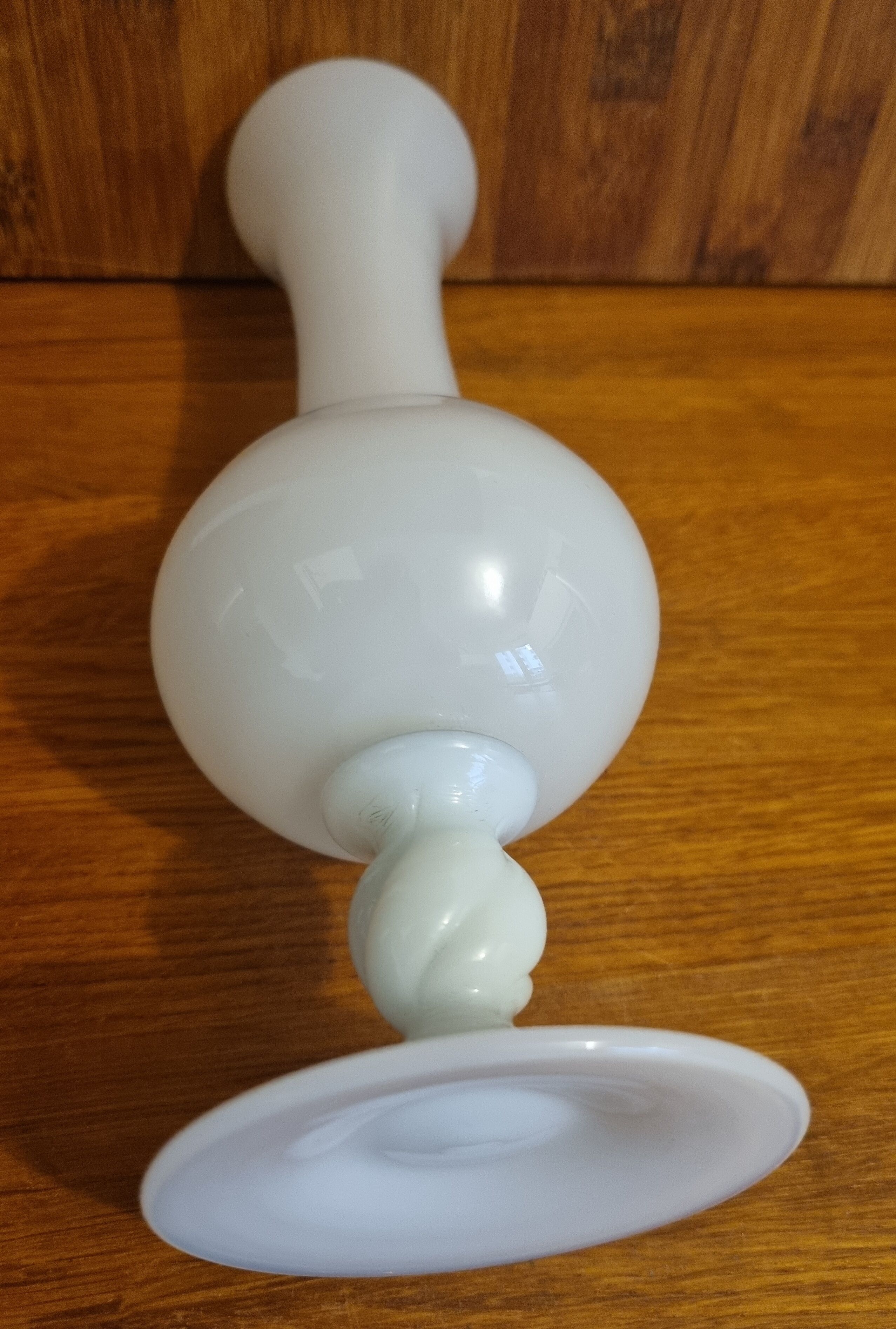 Vase vintage en opaline blanche 23 cm