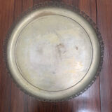 Chiseled silver metal top