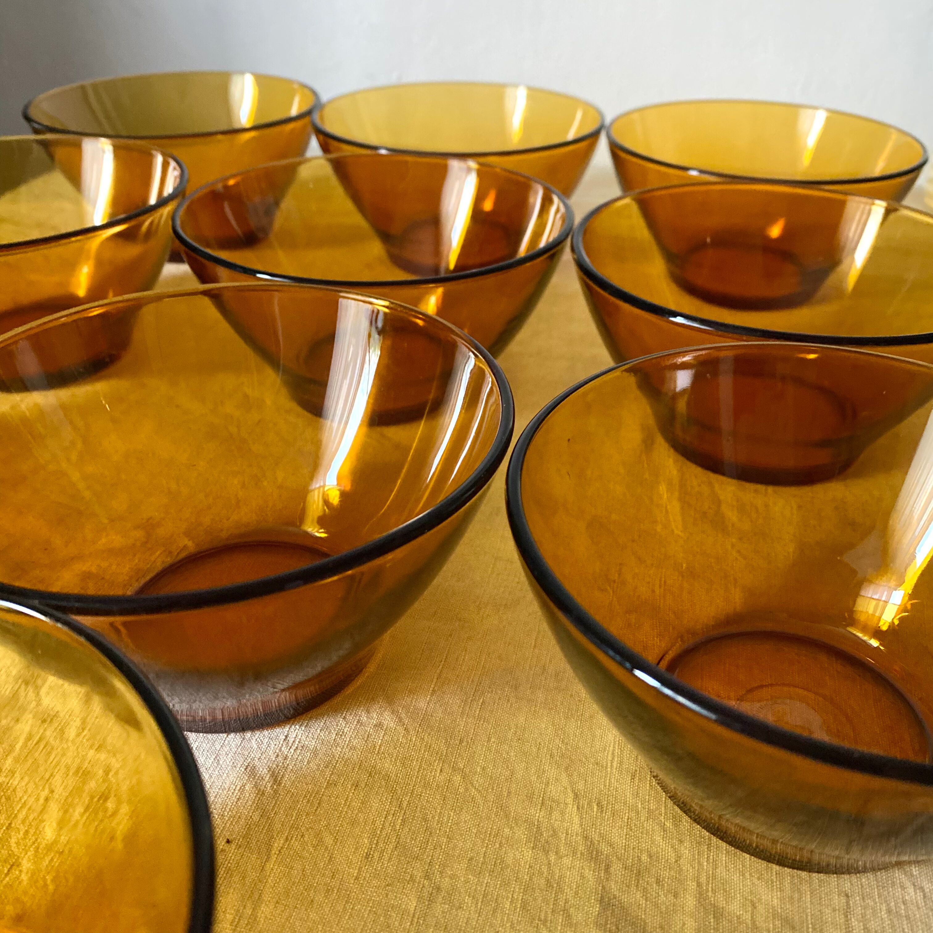 Bols Arcopal en verre ambré
