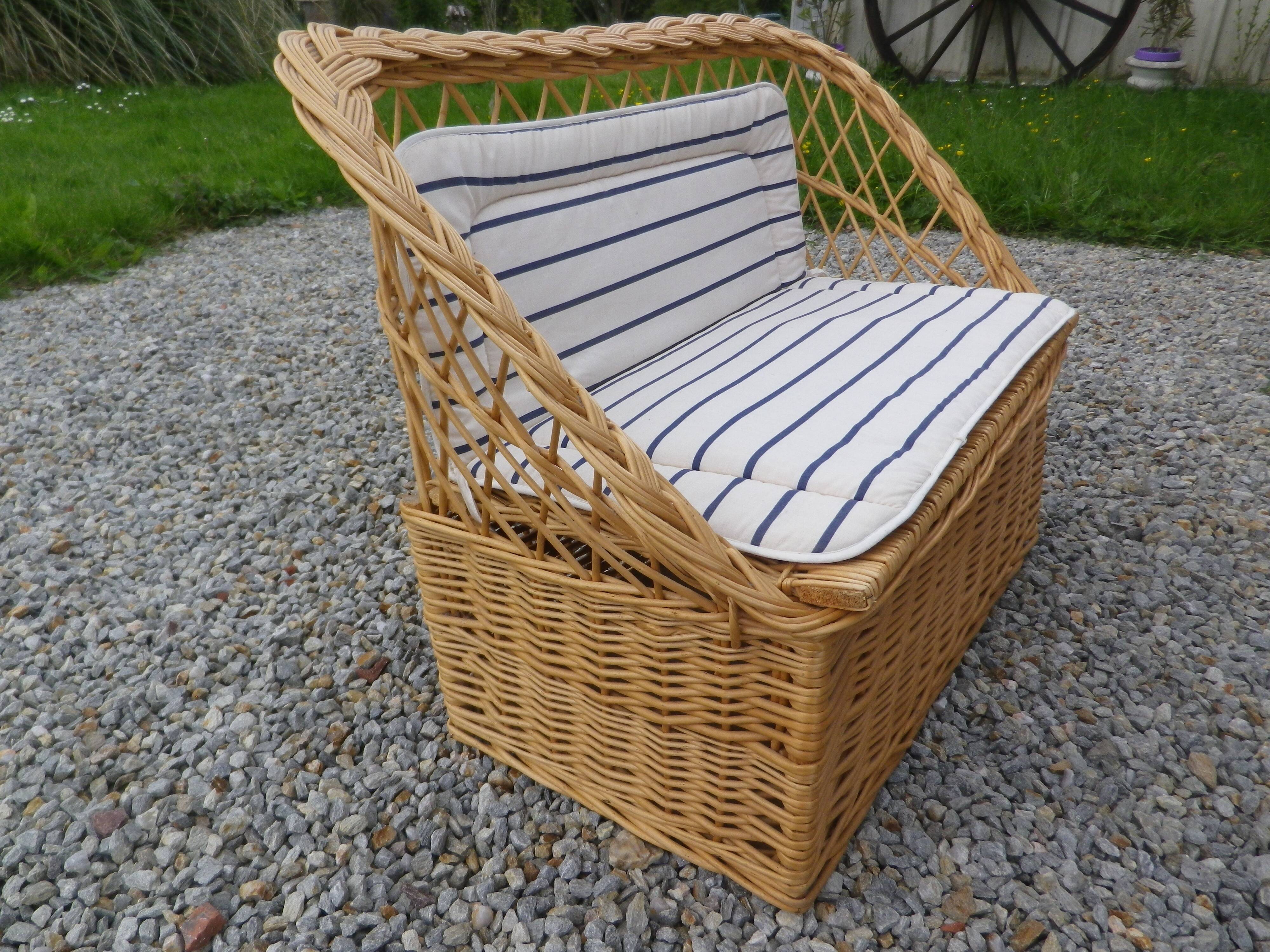 coffre banquette en  rotin