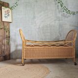 Rattan baby bed
