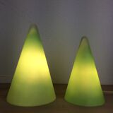 2 lampes coniques Teepee par SCE en verre vert