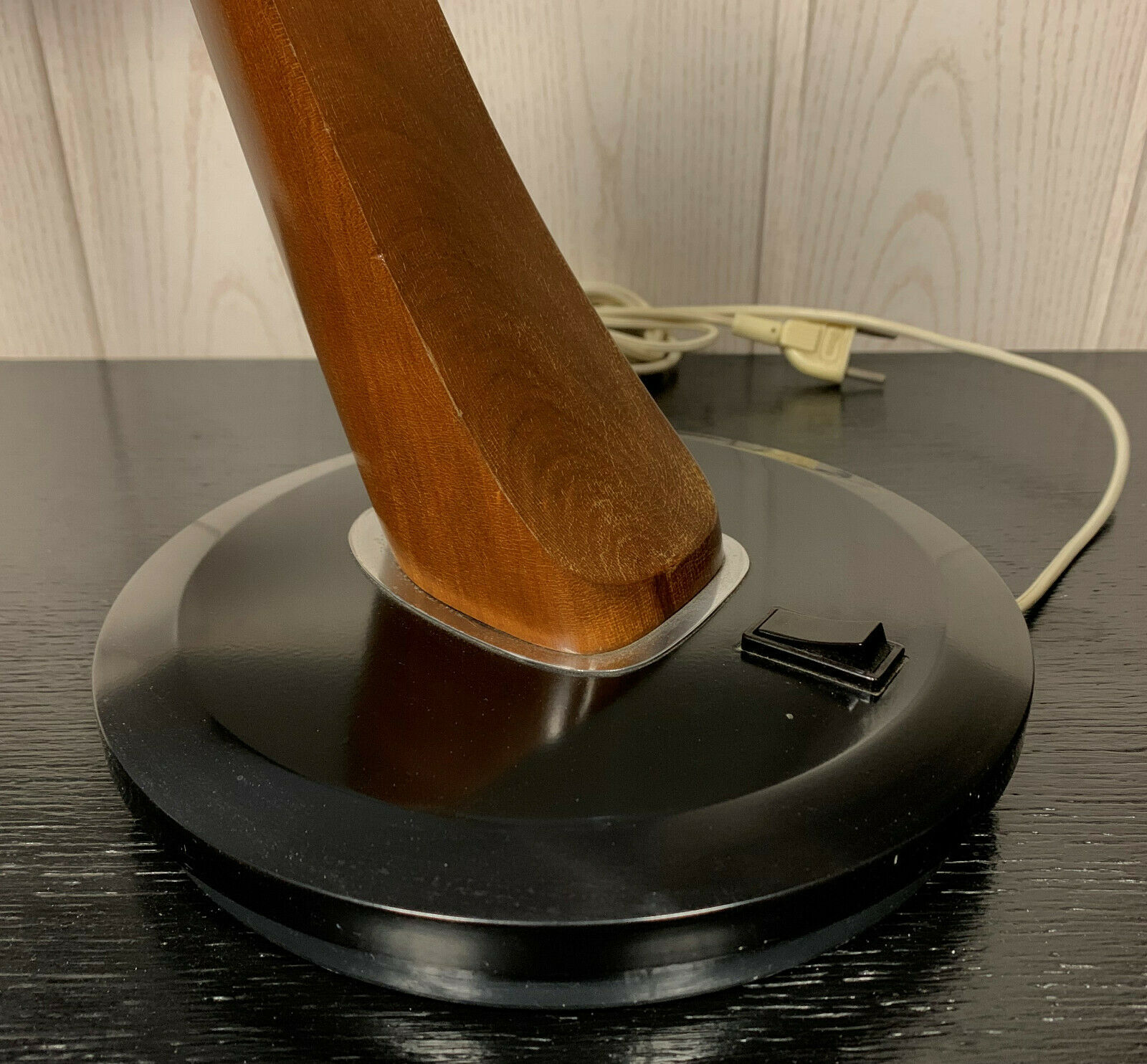"President" model office lamp from Fase