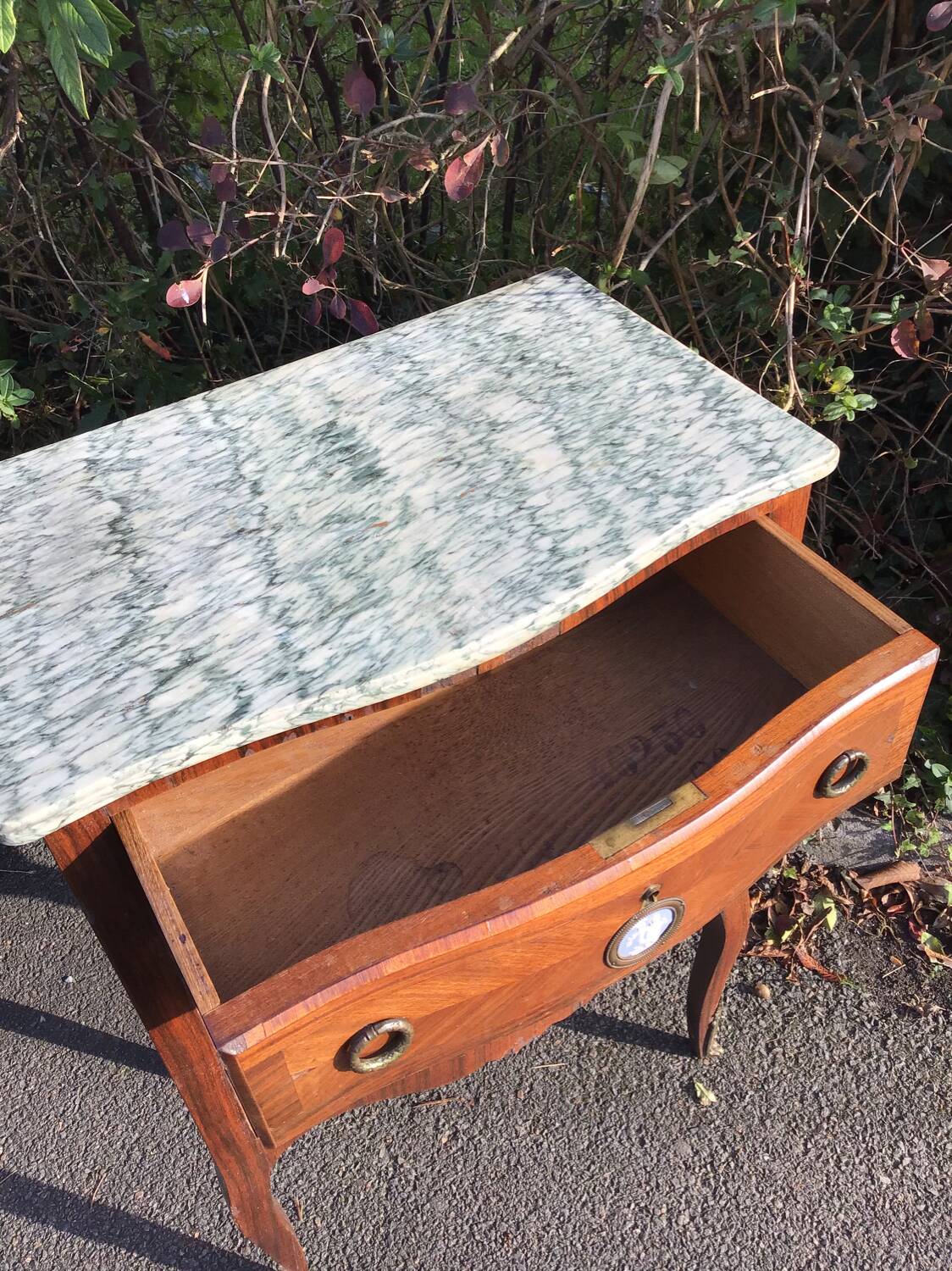 Small chest of drawers