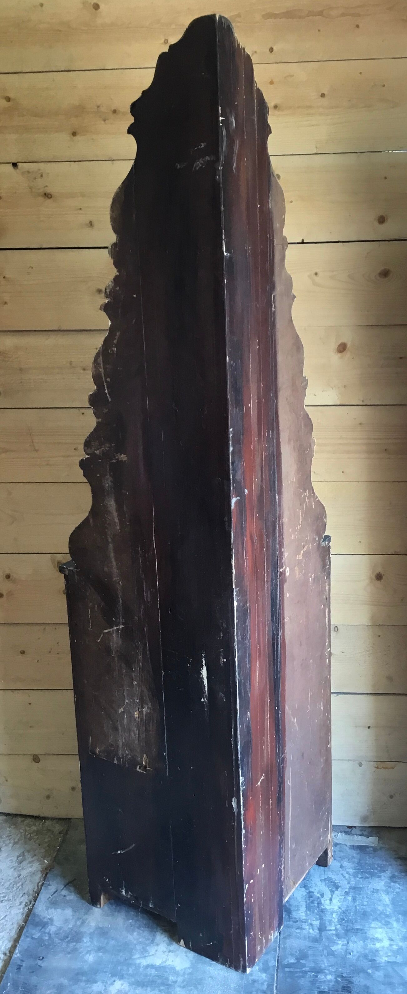 Shapely 19th century patina old two-door and 3 shelves