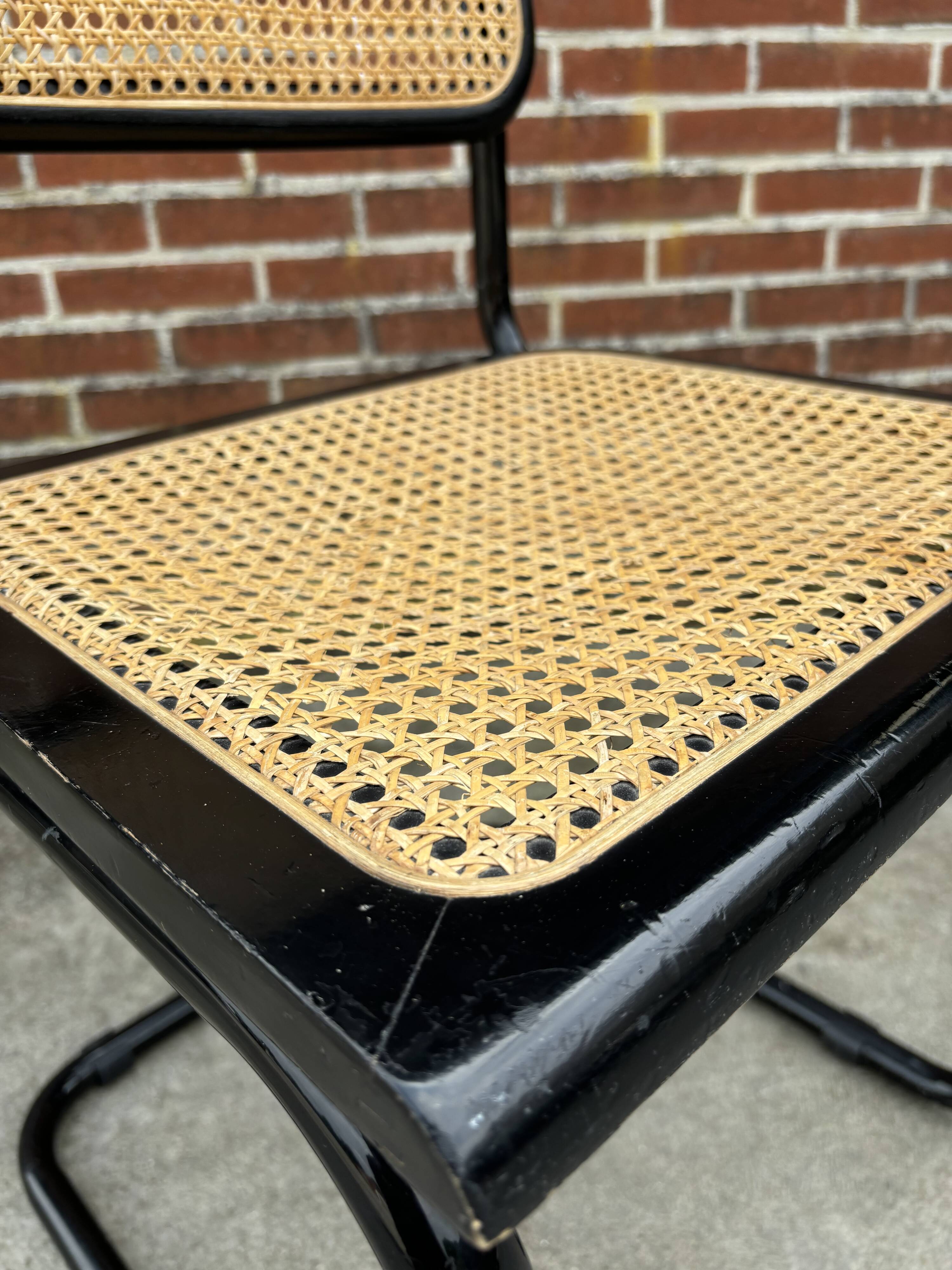 Vintage Cesca design chair b32 black model