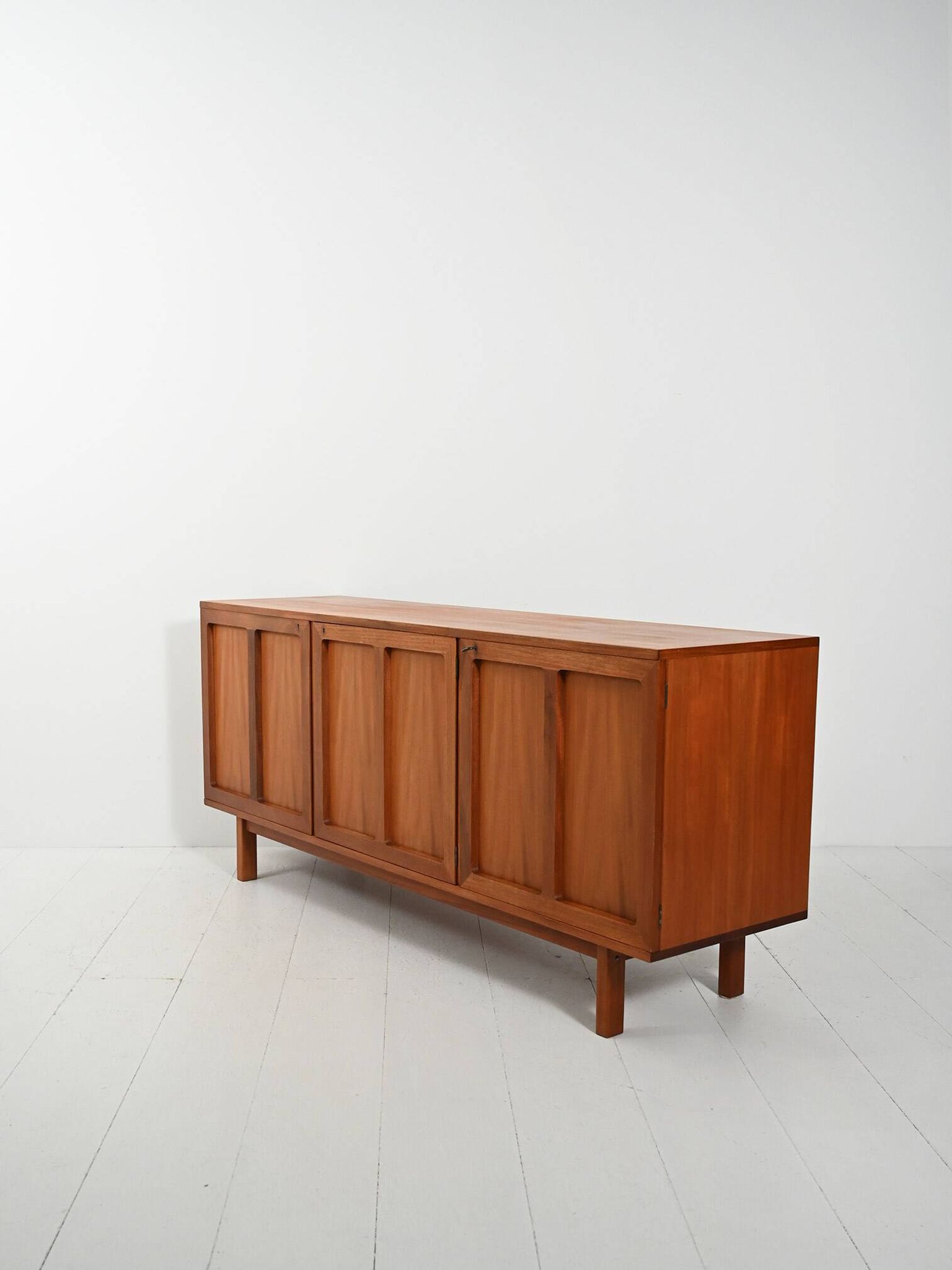 Buffet vintage suédois par Karl Erik Ekselius