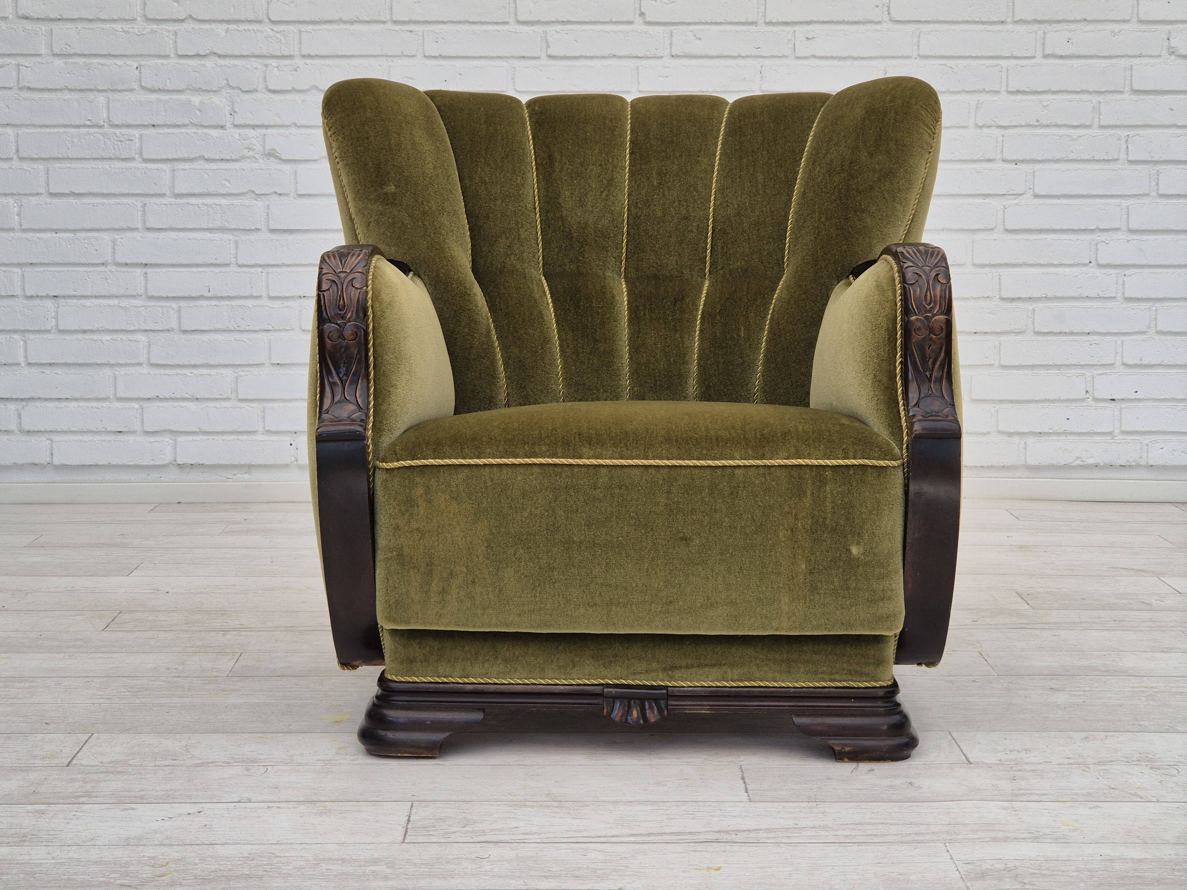 Fauteuil danois en tissu vert et chêne, 1960