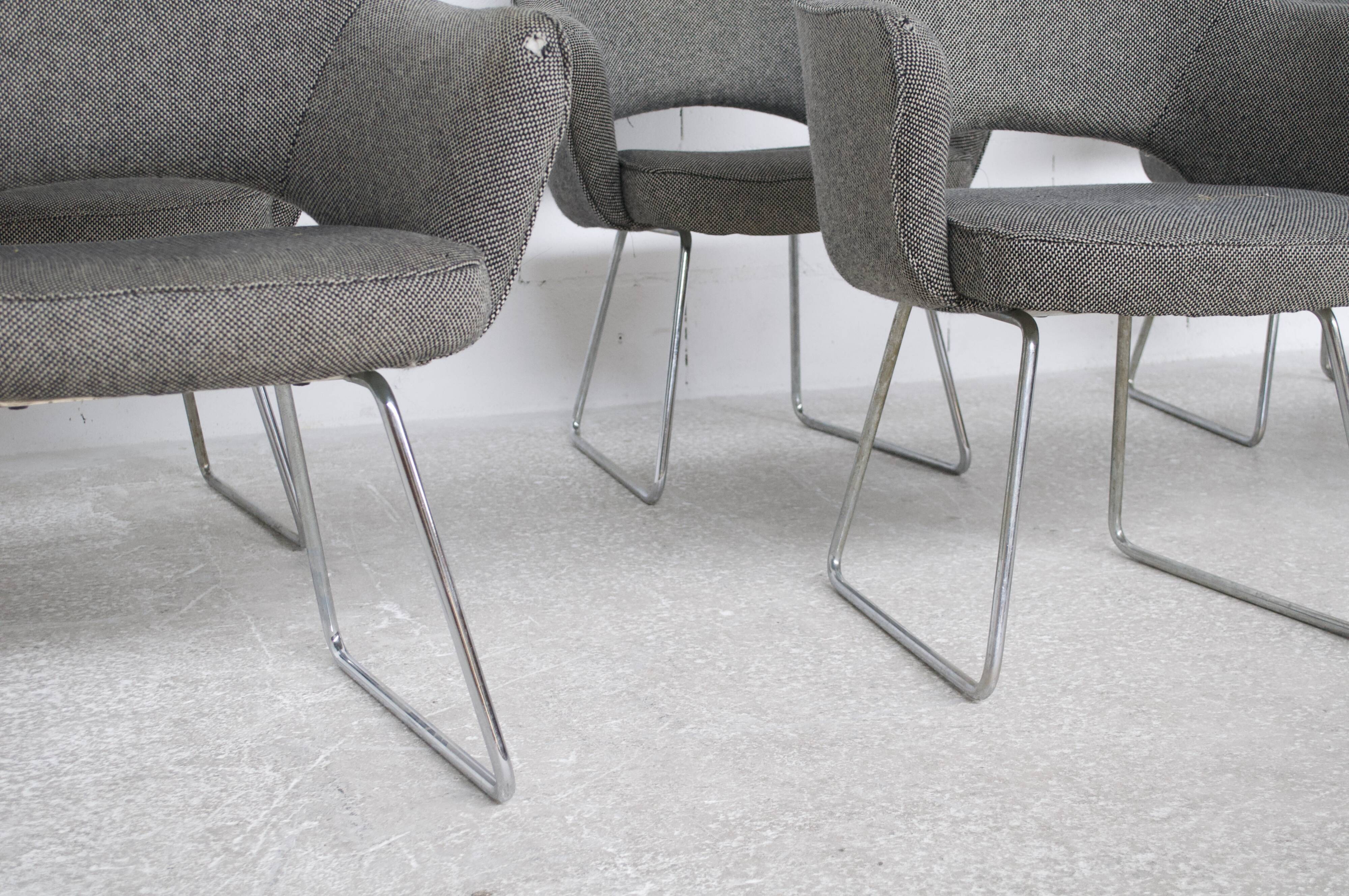 8 armchairs knoll international 60's Eero Saarinen