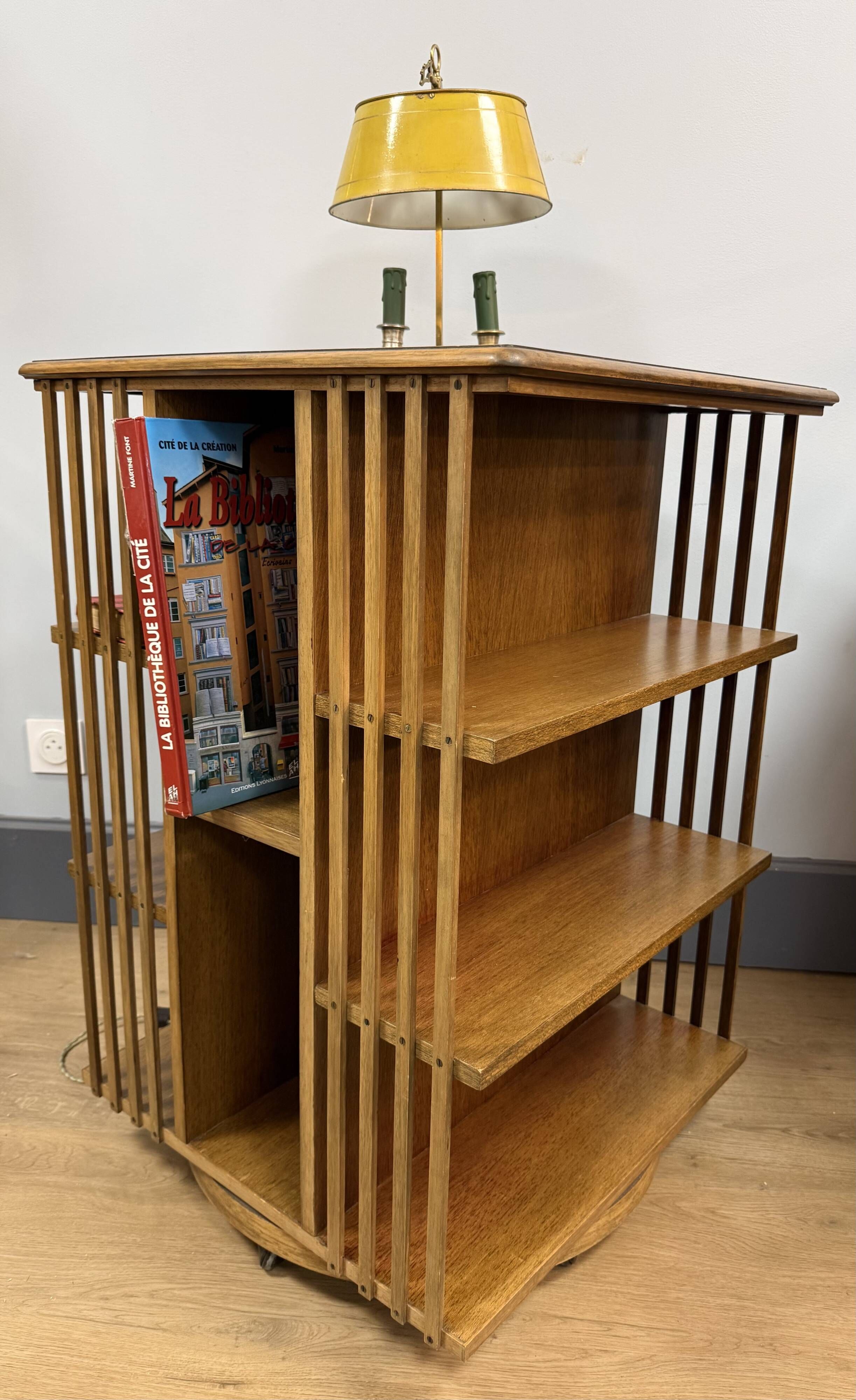 Bibliothèque tournante des années 70