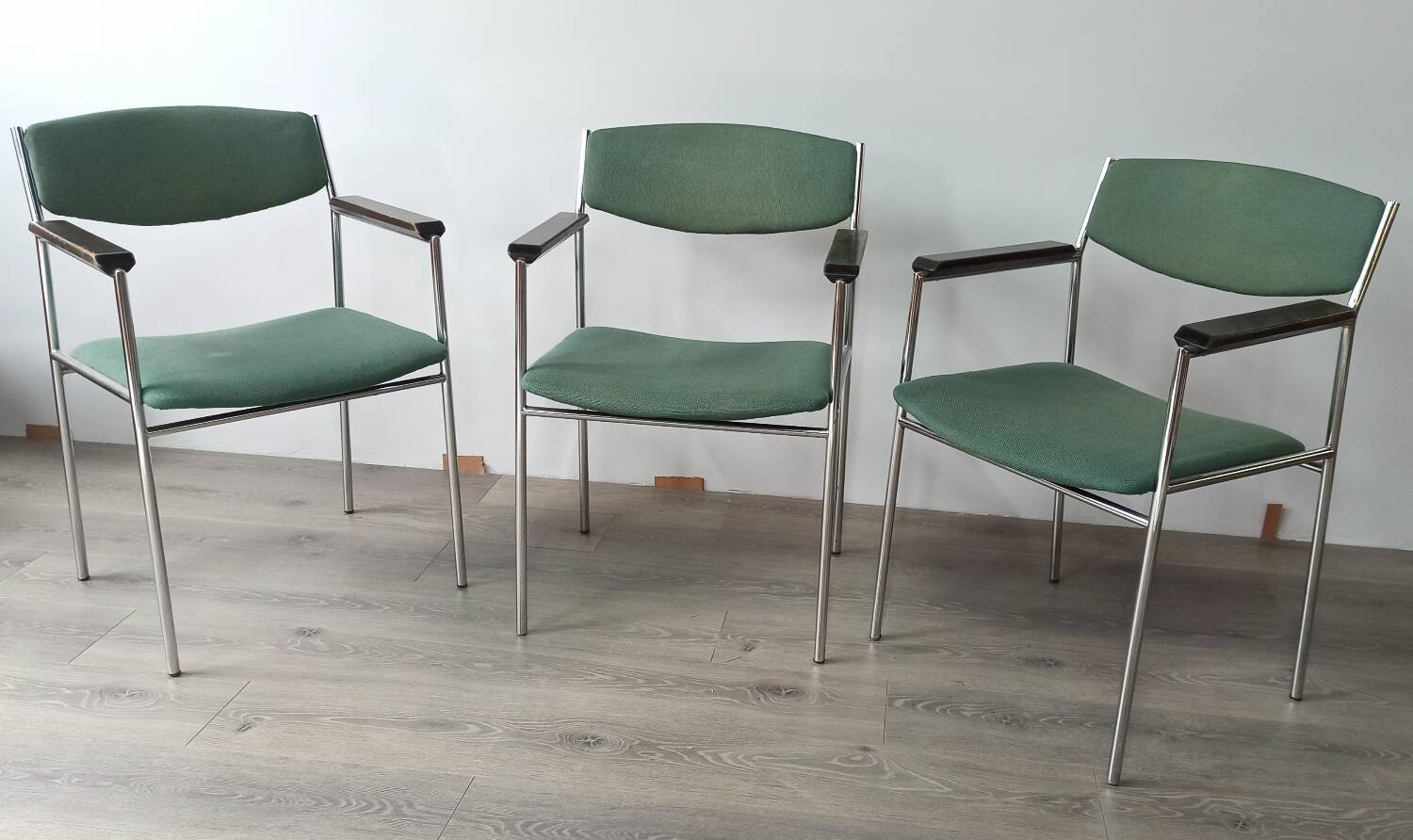Set of 3 vintage green armchairs by Gijs Van Der Sluis
