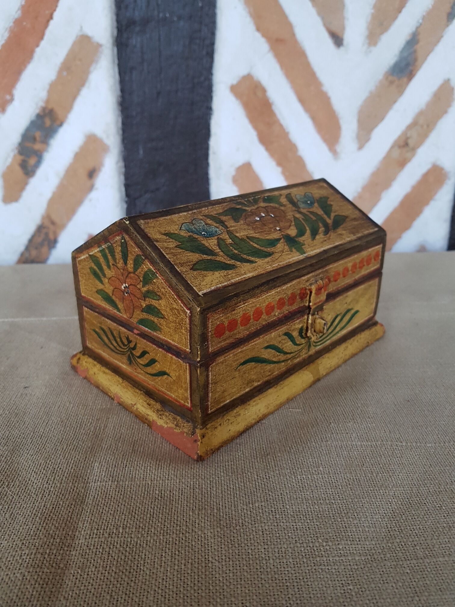 Box jewelry box vintage painted décor