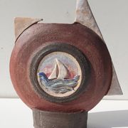 Vase céramique décor bateau signé