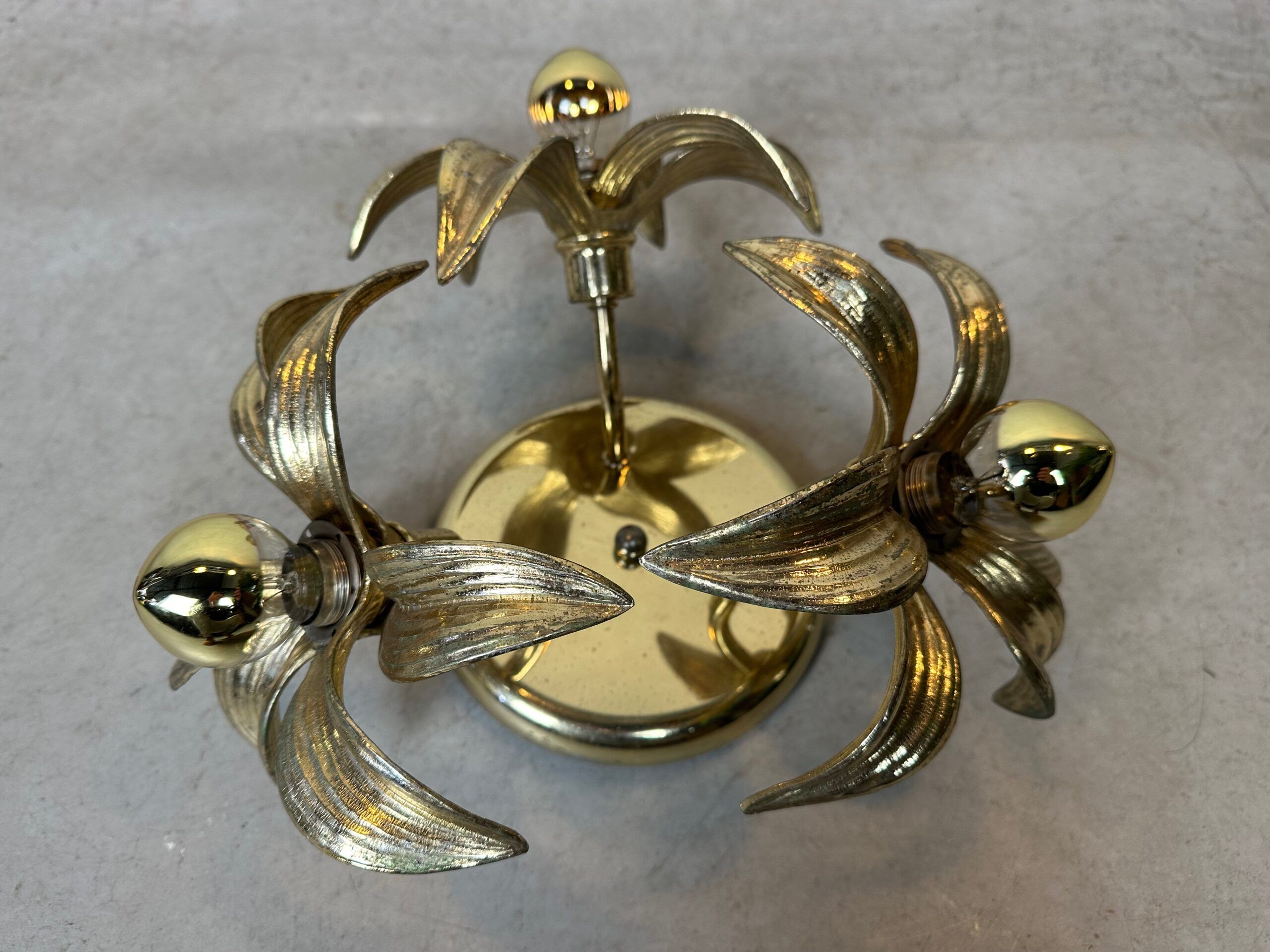1970s flower ceiling / wall lamp – Hollywood Regency