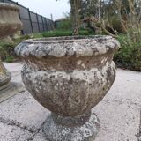 Medici planter in reconstructed stone