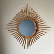 Miroir soleil losange en rotin – France, années 60