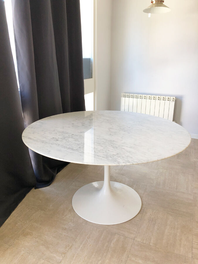 Tulip table Eero Saarinen 137 cm Knoll edition 1970