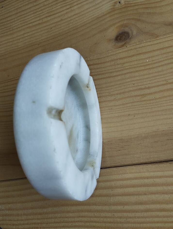 vintage tray/ashtray.