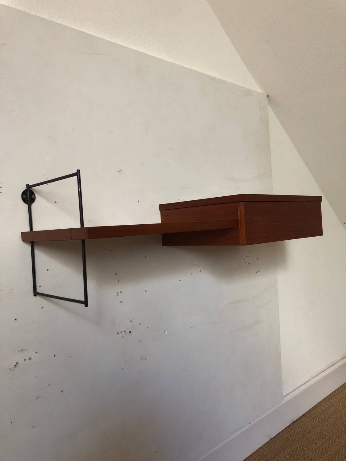 Wall console