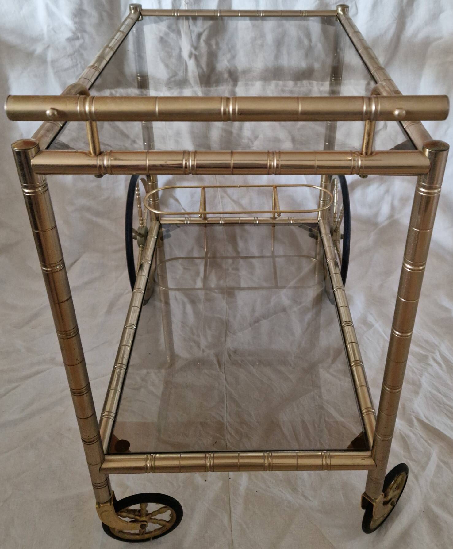 Rolling dessert trolley in gilded brass & glass from the 1970s in the style of Maison Jansen.