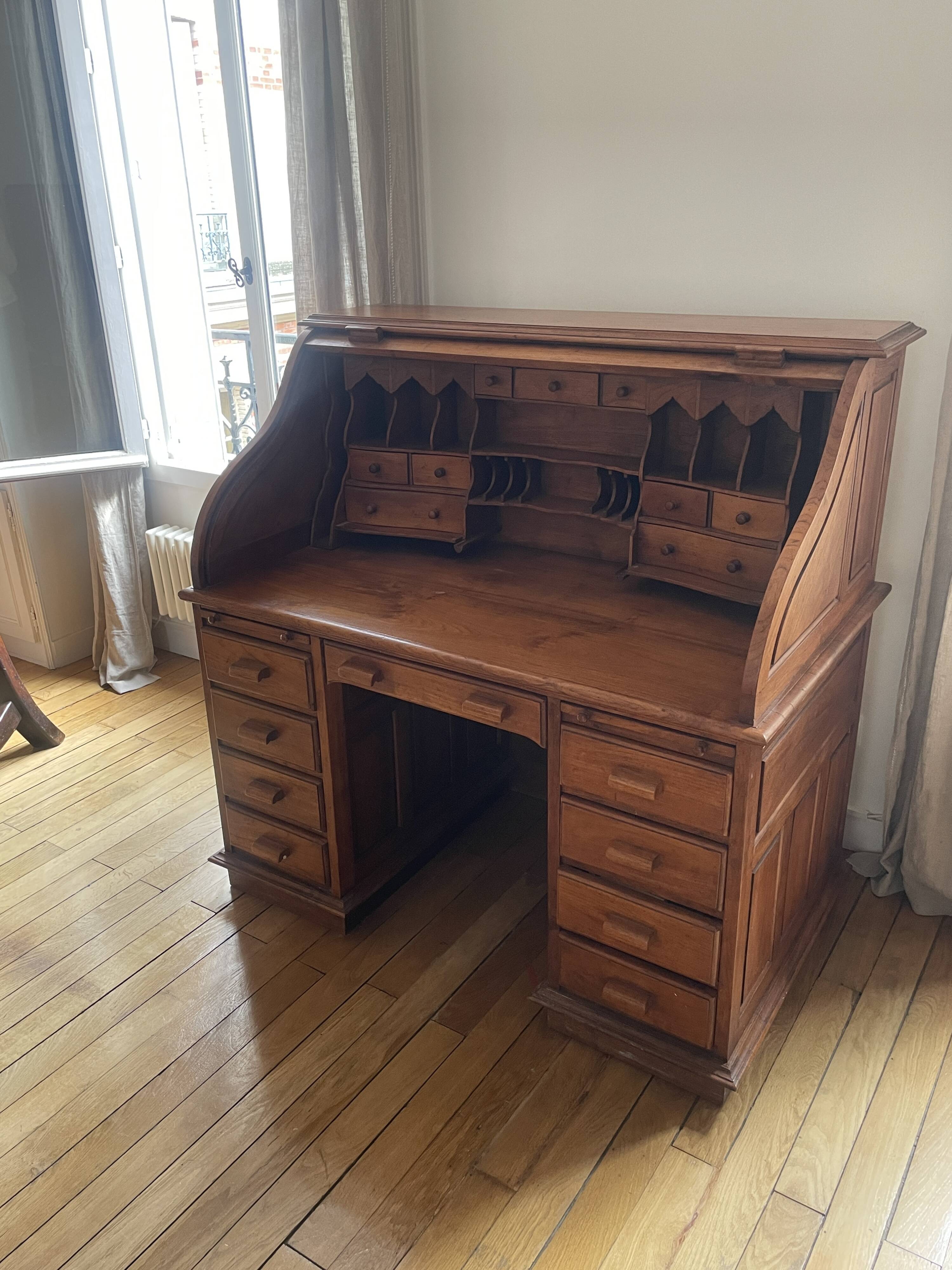 Antique American desk with curtain – original model from the 1920s/30s.