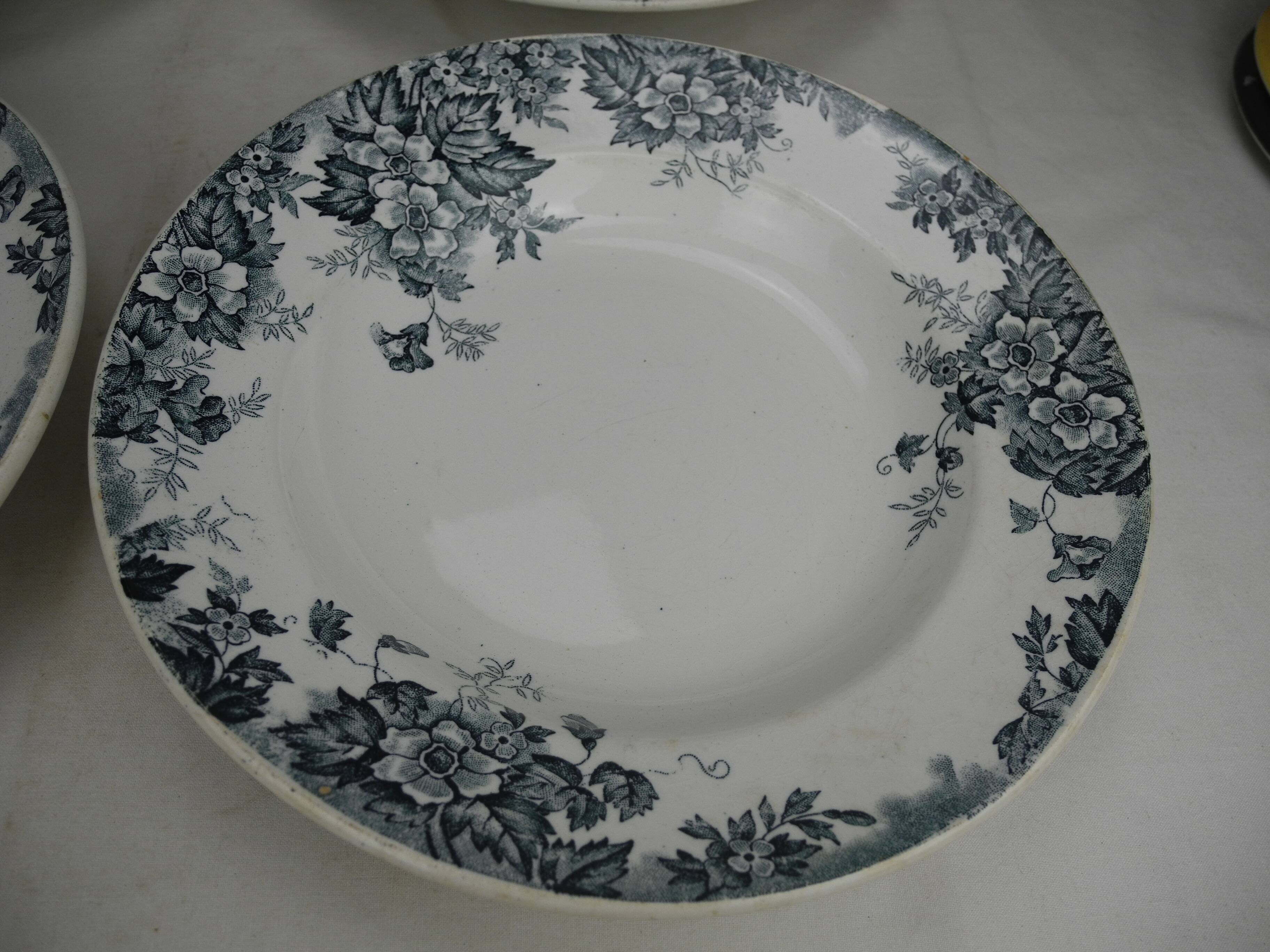 4 Moulin Loups Marie Louise french soup plates