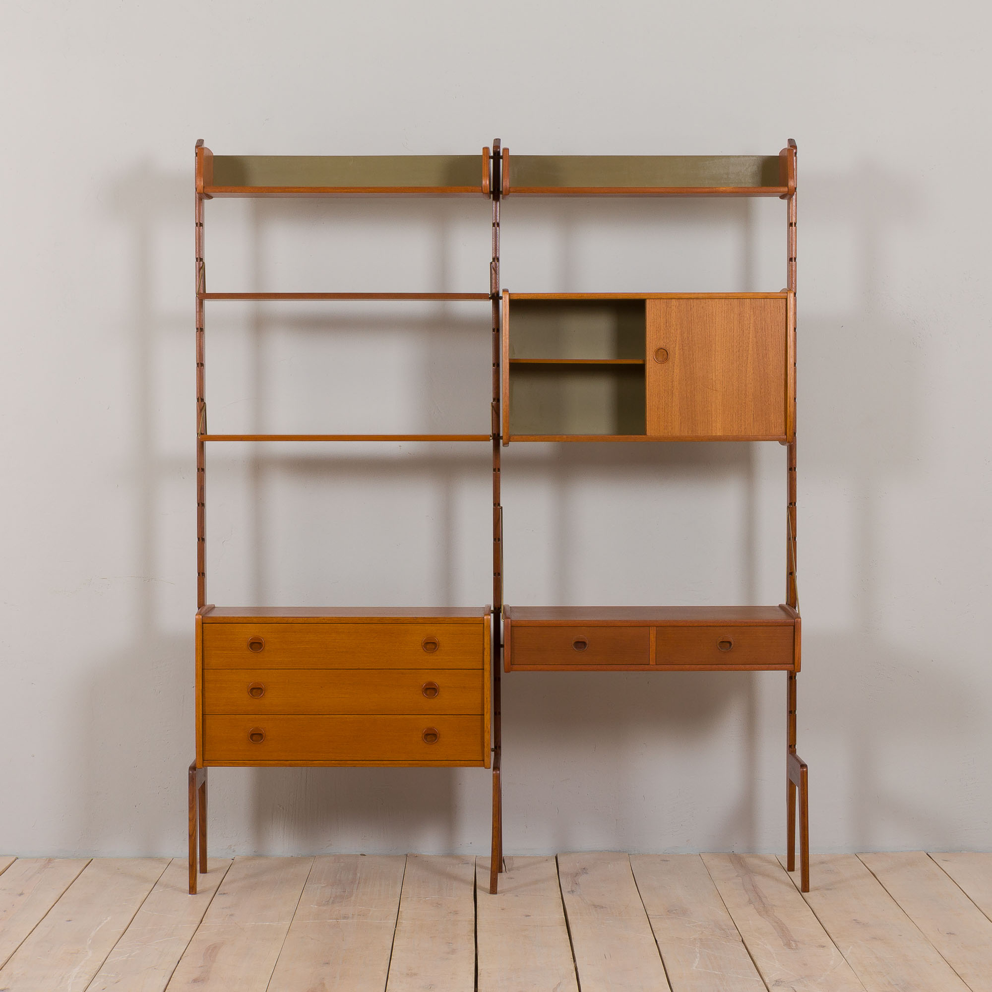 Scandinavian modern freestanding bookcase Ergo by John Texemon, Norway, 1960s.
