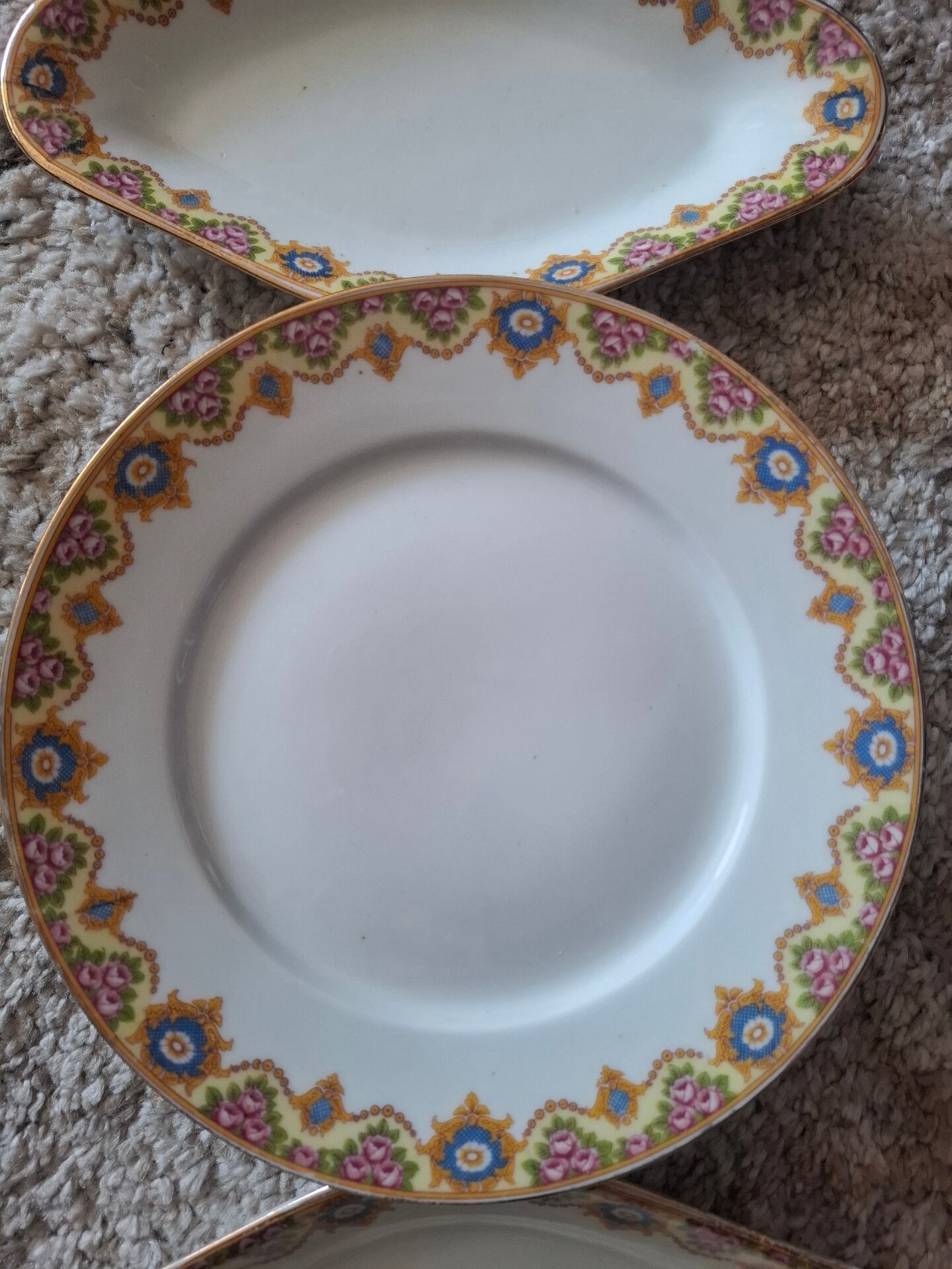 Dessert plate and 2 antique bowls