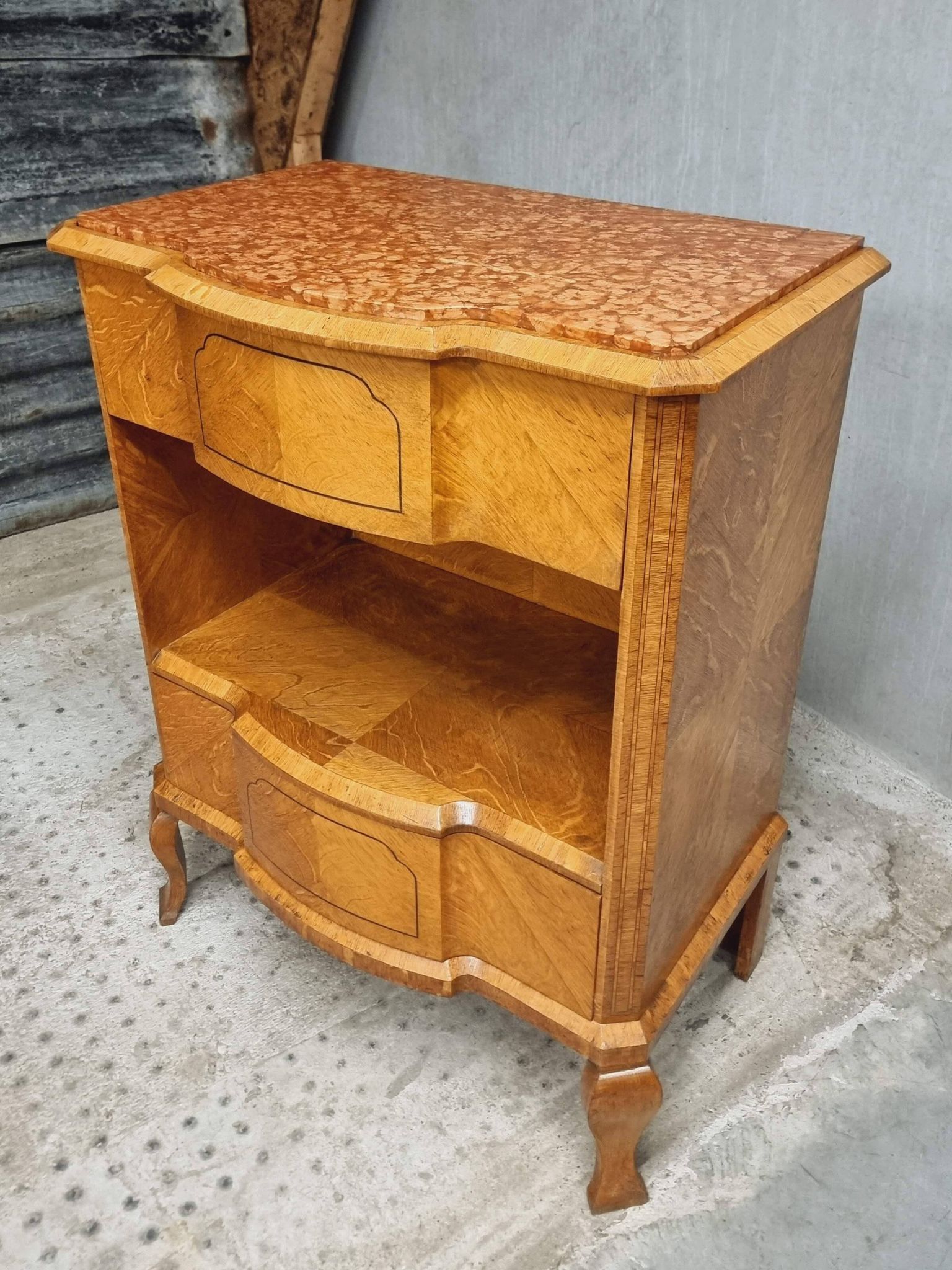 Antique Art Deco chest of drawers 86 x 110 cm