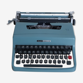 Machine à écrire portative fonctionnelle Olivetti Lettera 32