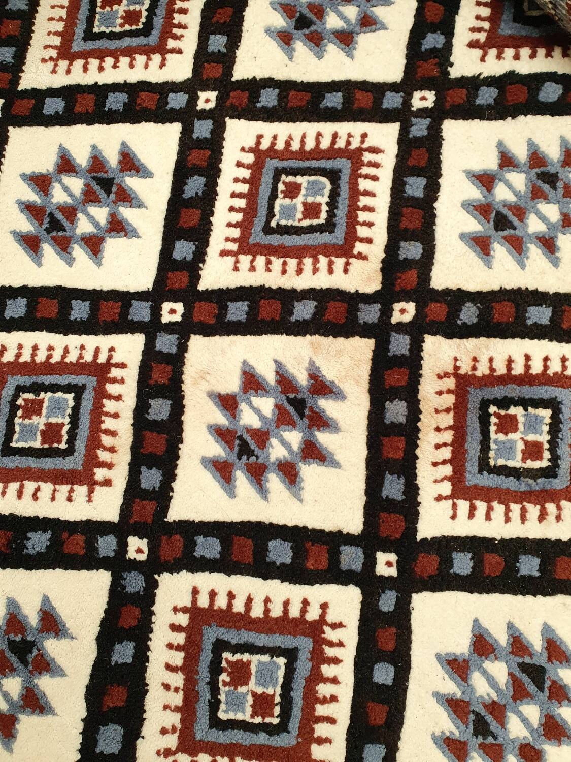 Tunisian hand-woven rug, pure wool, 295/202