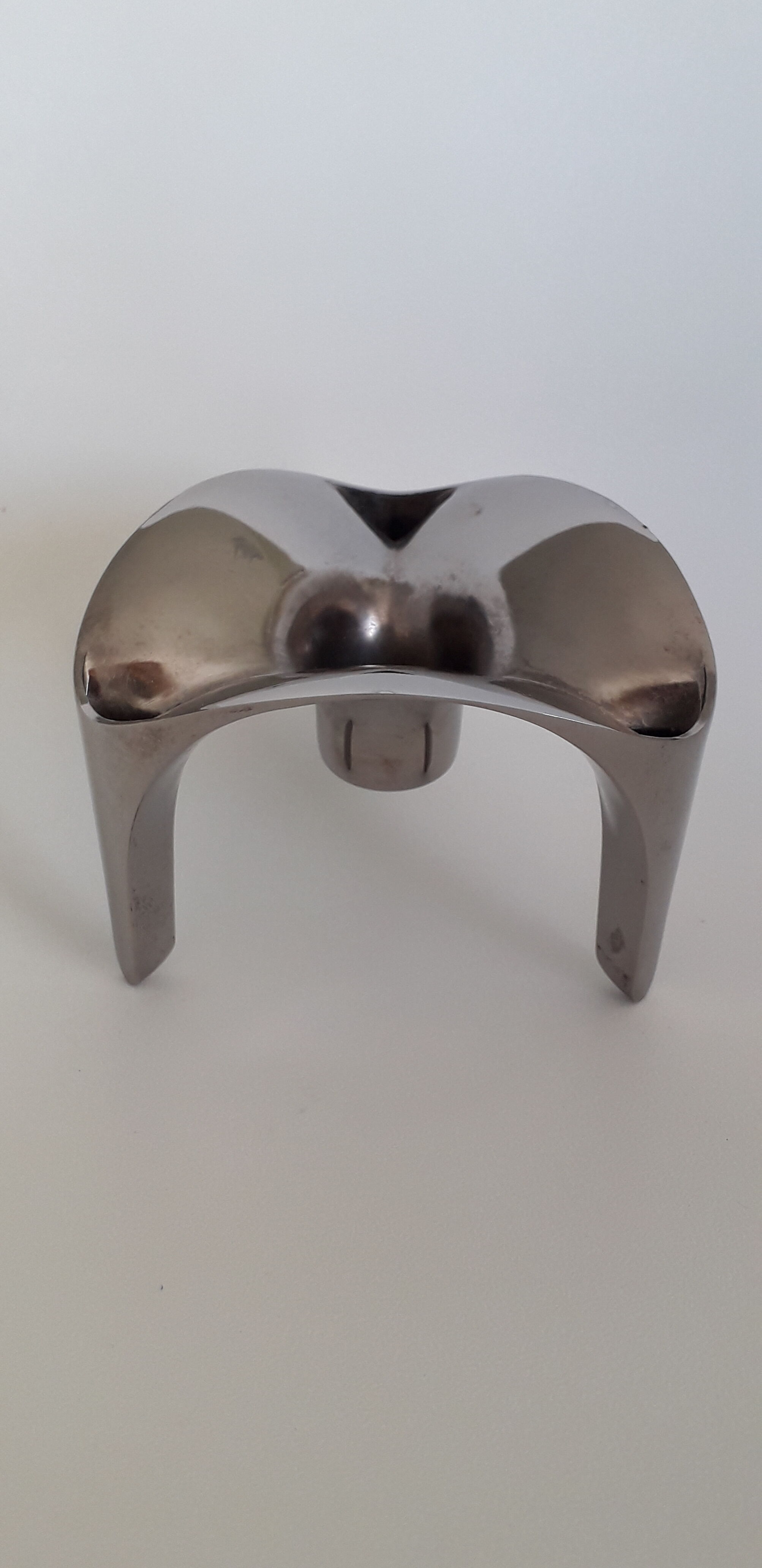 Nagel candle holder