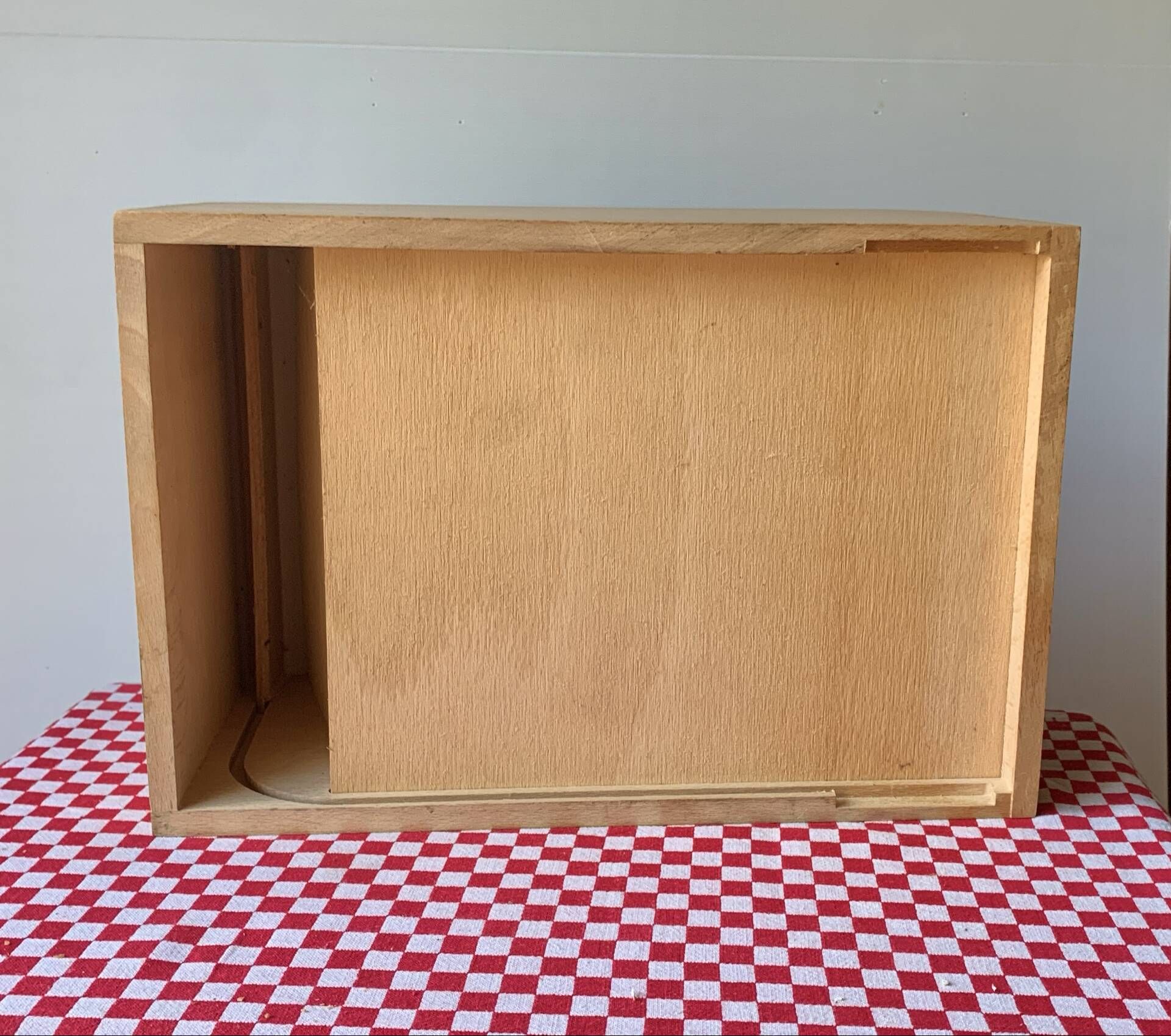 Boîte à rideau vintage en bois / Caisson de bureau ancien