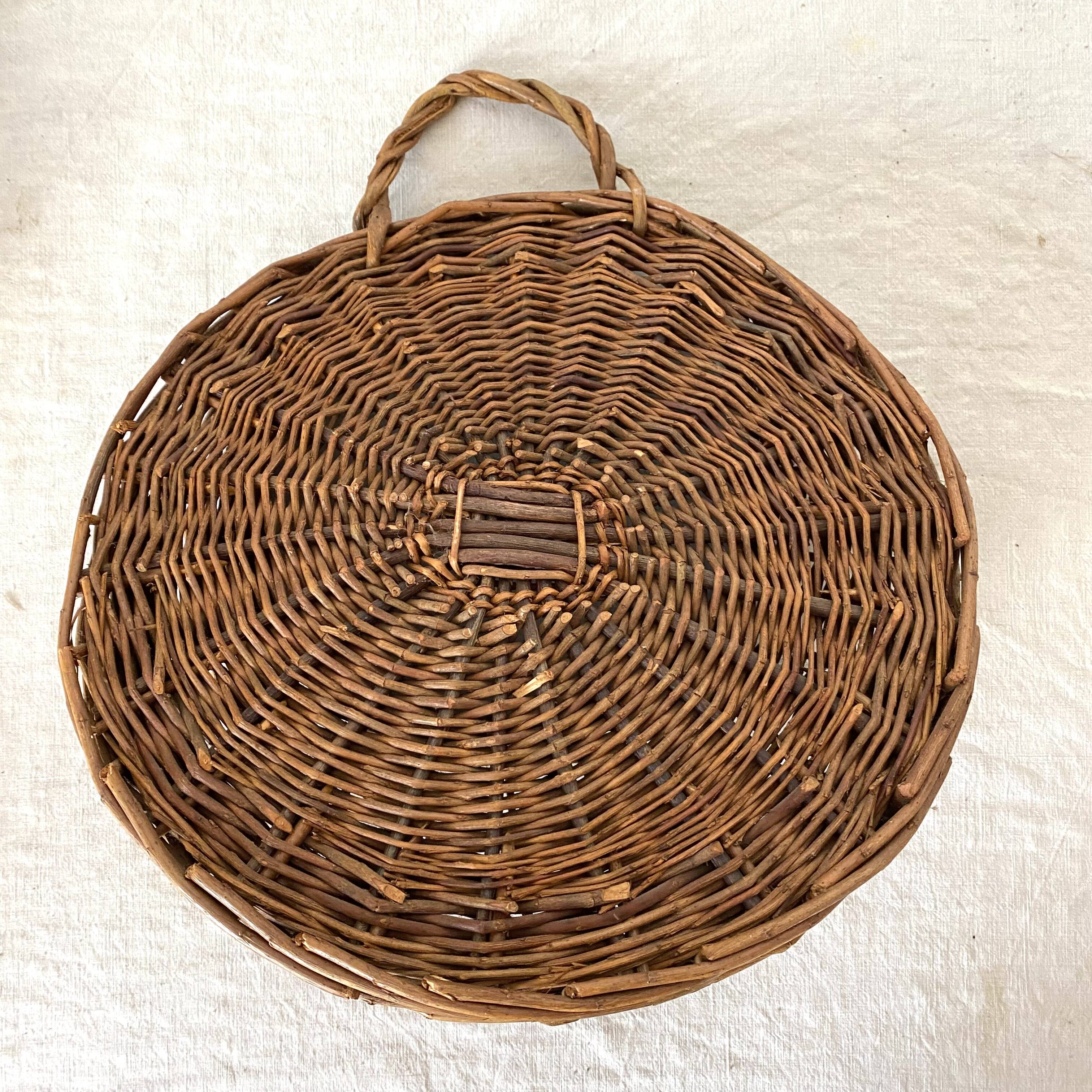 Panier en osier à suspendre