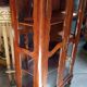 Vitrine d’époque Louis XV en bois de rose marqueté