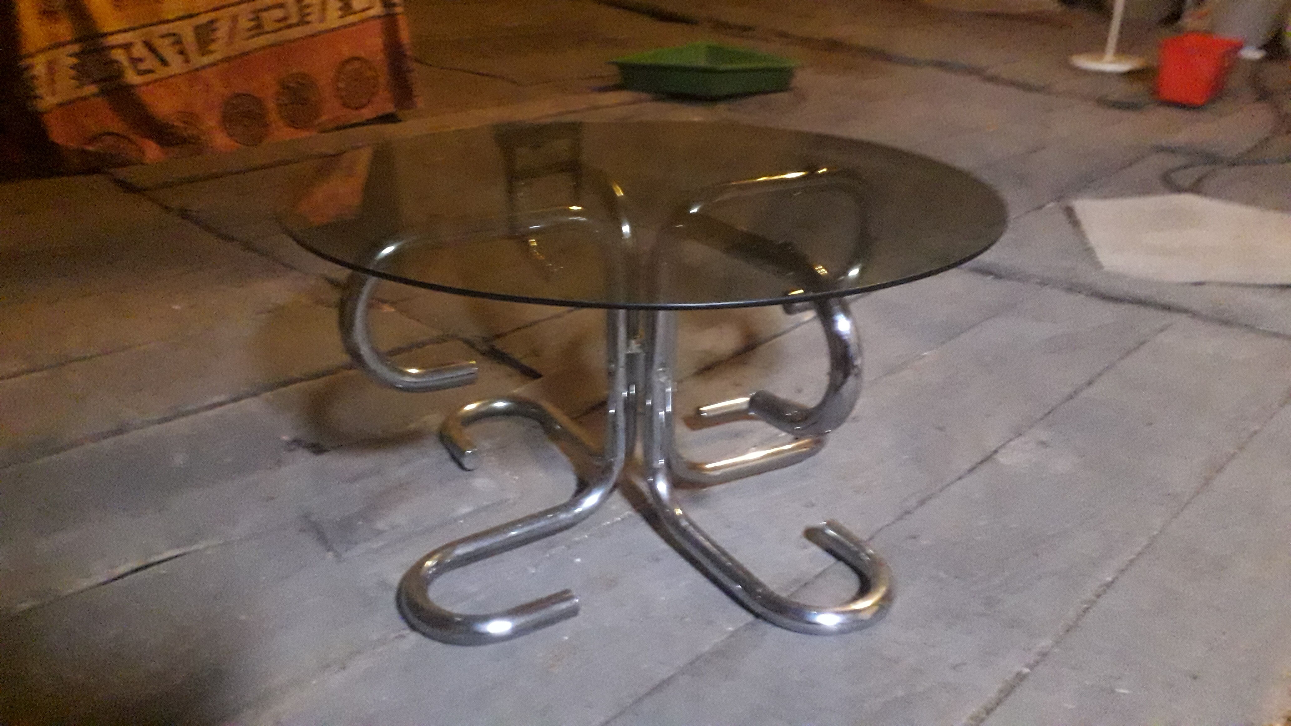 Coffee table year 70