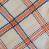 Checkered tablecloth typical of the 70s