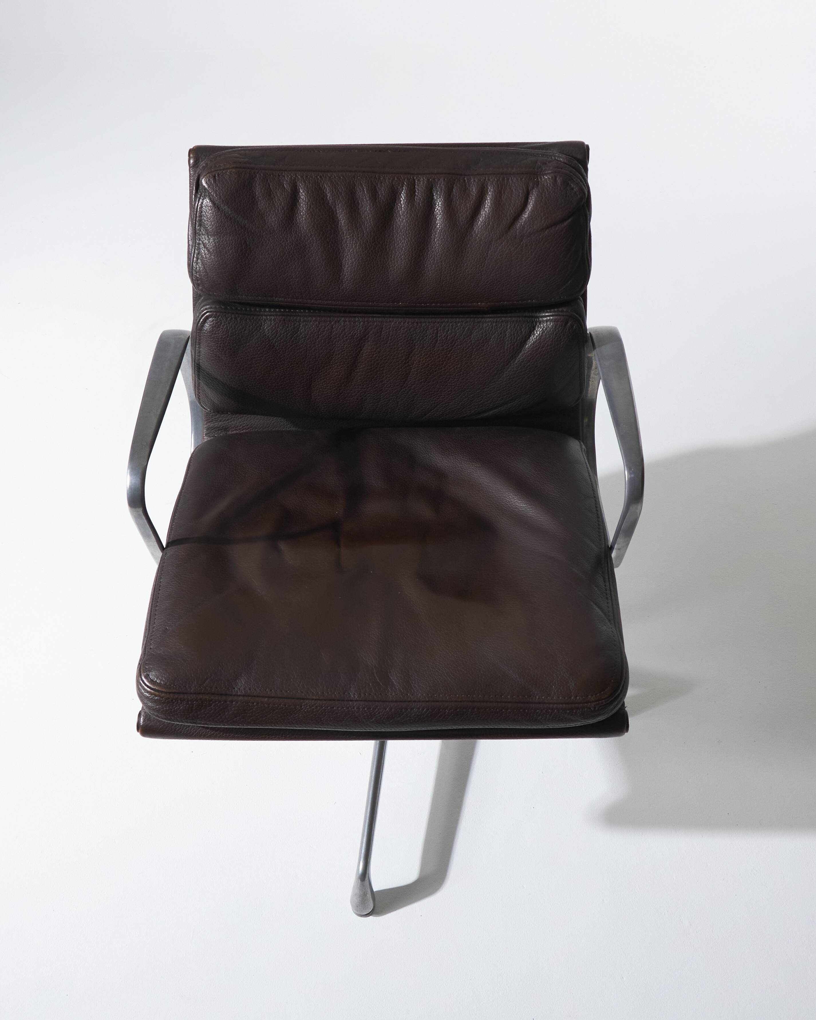 Pair of brown leather sofa pads, Herman Miller, 1970s