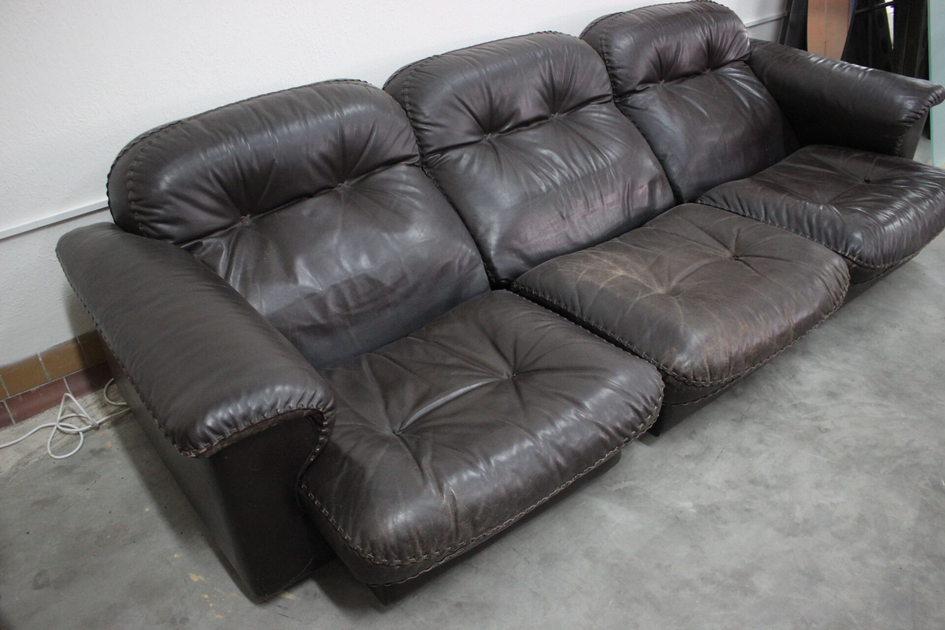 1970s  De Sede Adjustable Brown Leather 3-Seater Sofa  DS-110 James Bond