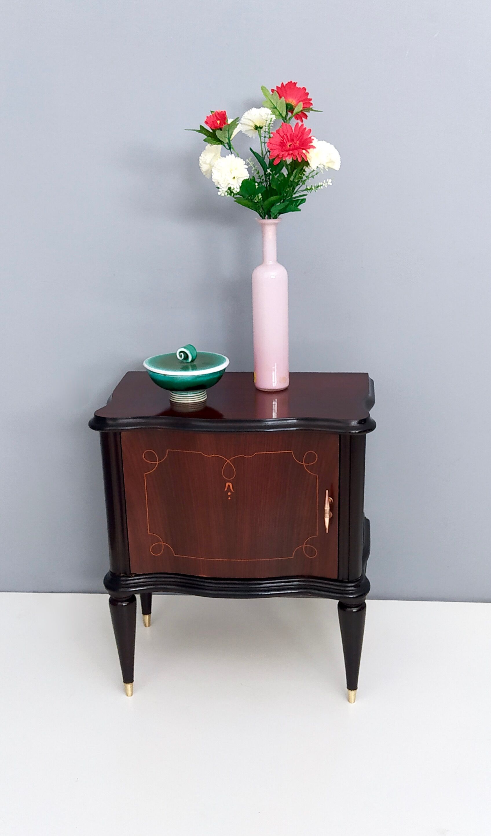 Pair of Mahogany Nightstands with in the Style of Tomaso Buzzi, Italy, 1950s